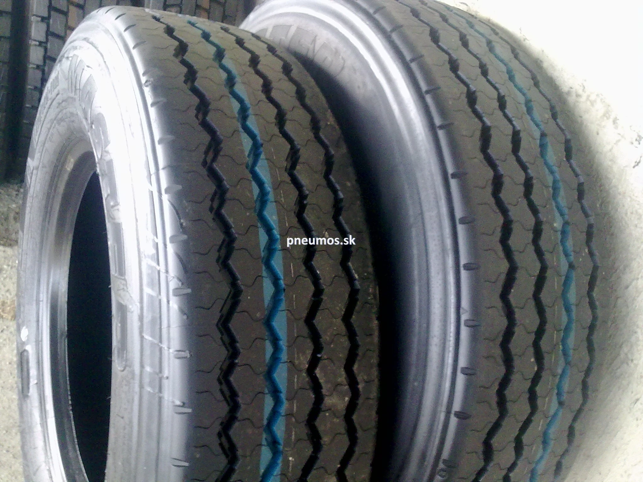 215/75 R 17,5 K 27 (PROTEKTOR)
