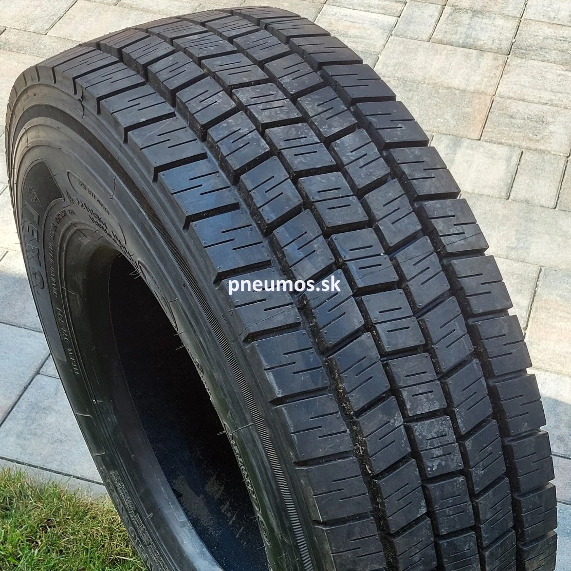 285/70 R19,5 KLD200 146/144M LEAO